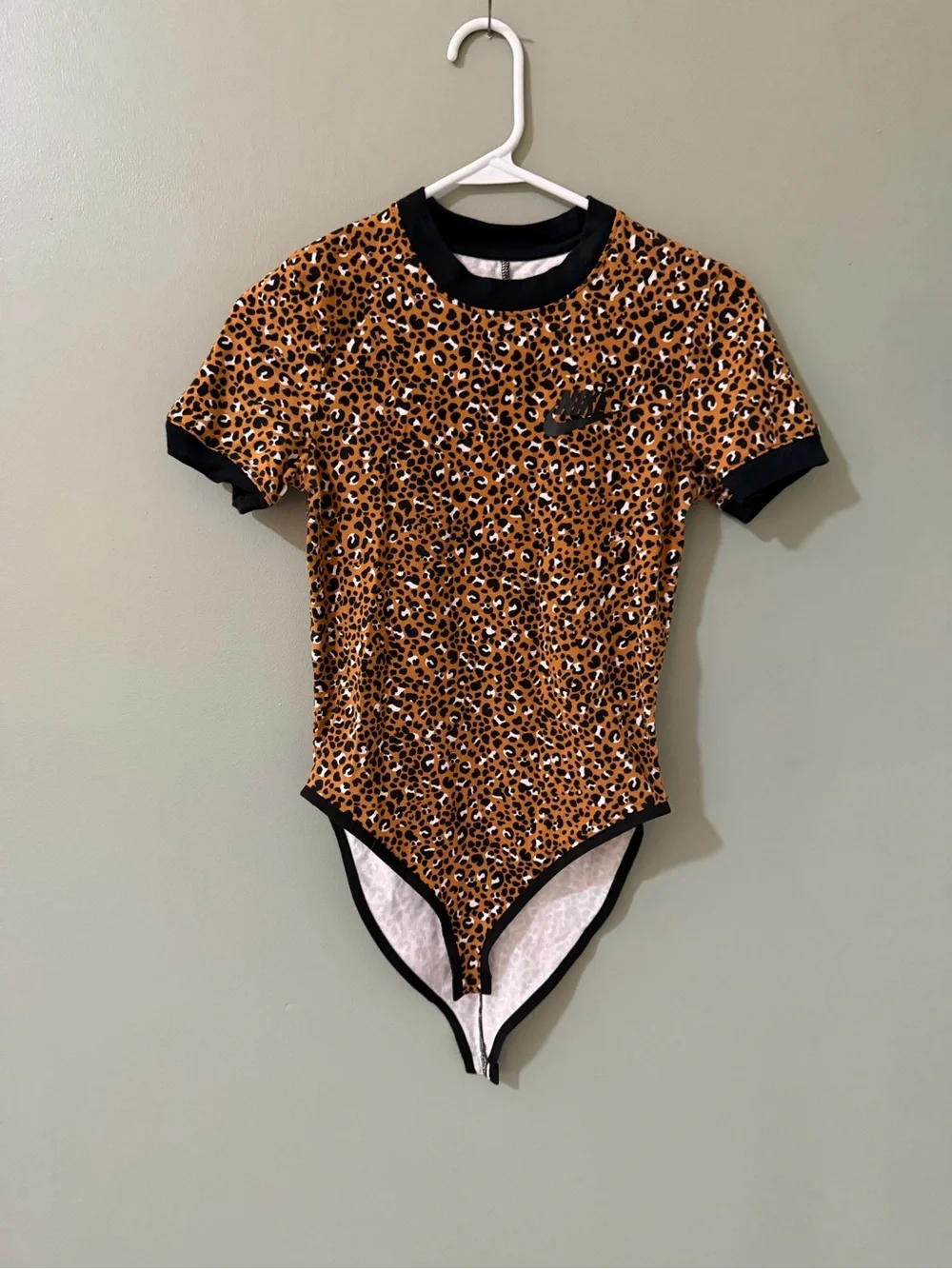 NIKE Animal Print AOP Cheetah BODYSUIT [CD3611-754] TIGHT Fit small